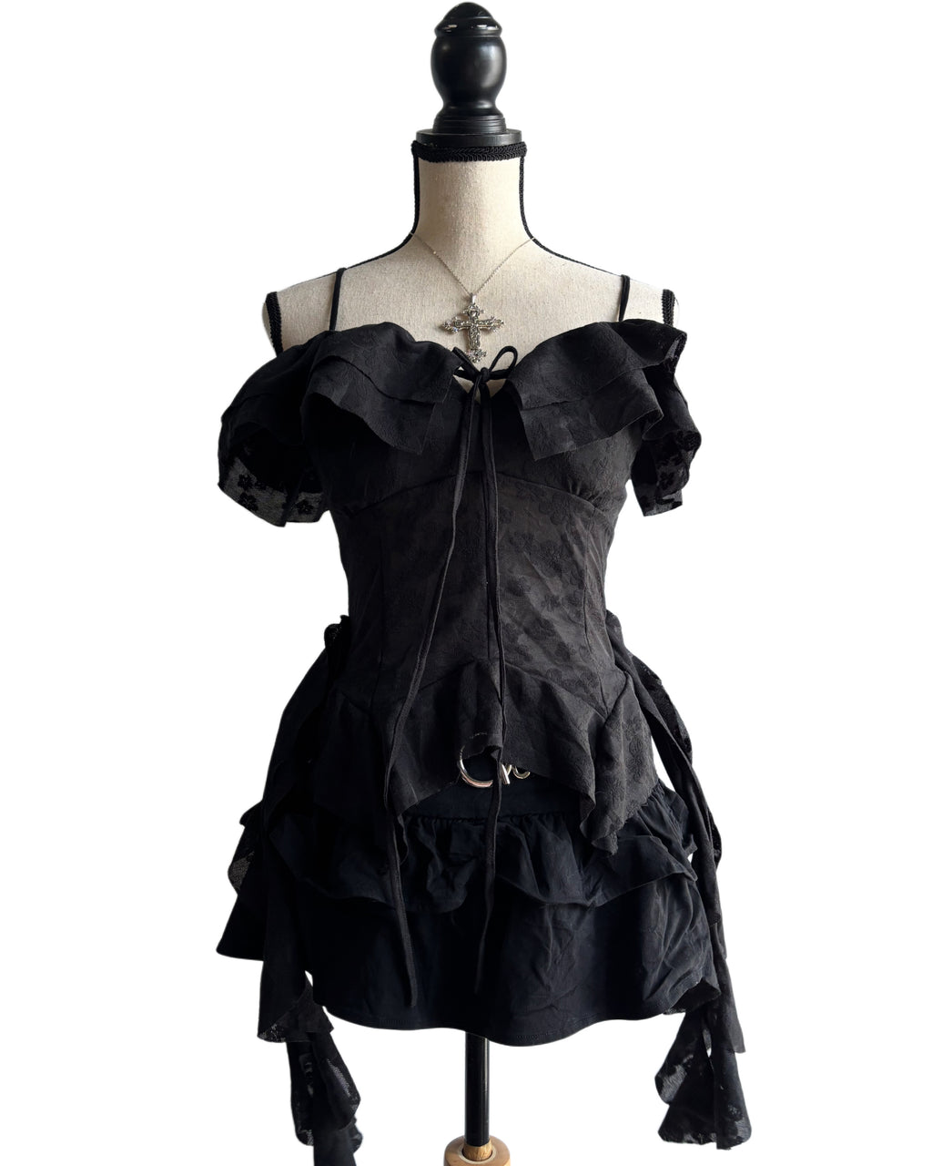 grunge style top