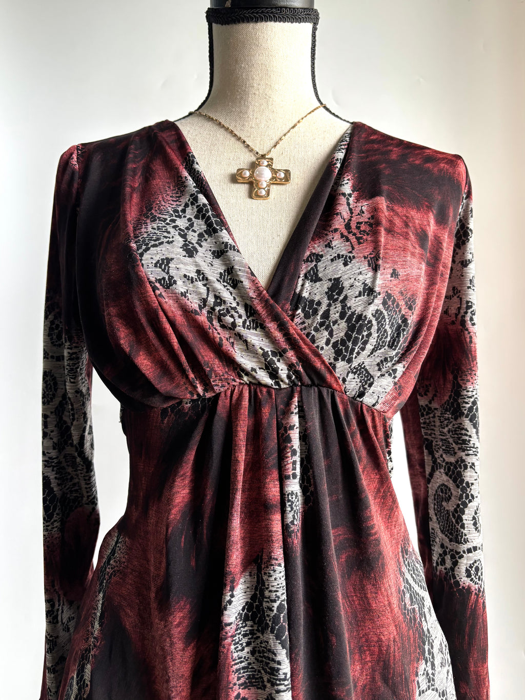 Desi asymmetrical top