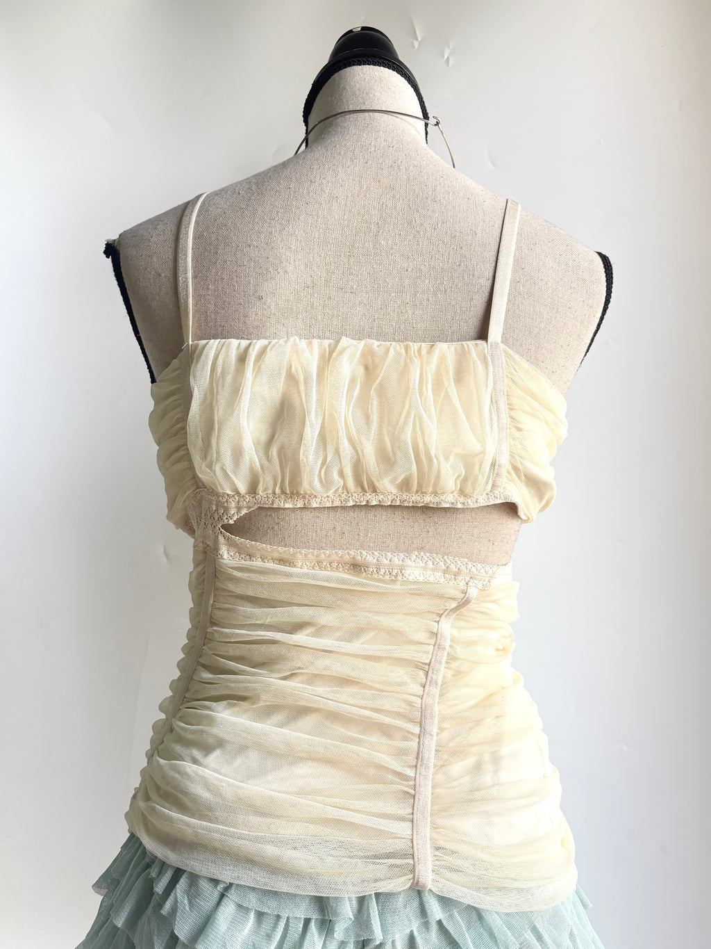 vintage cut out top