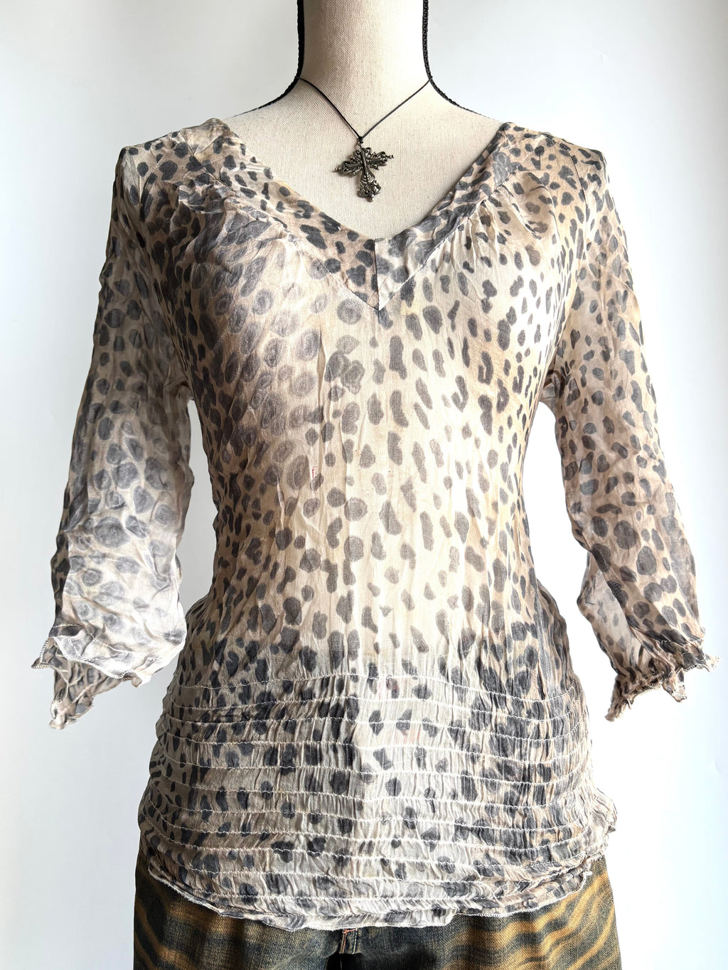 leopard fitted top