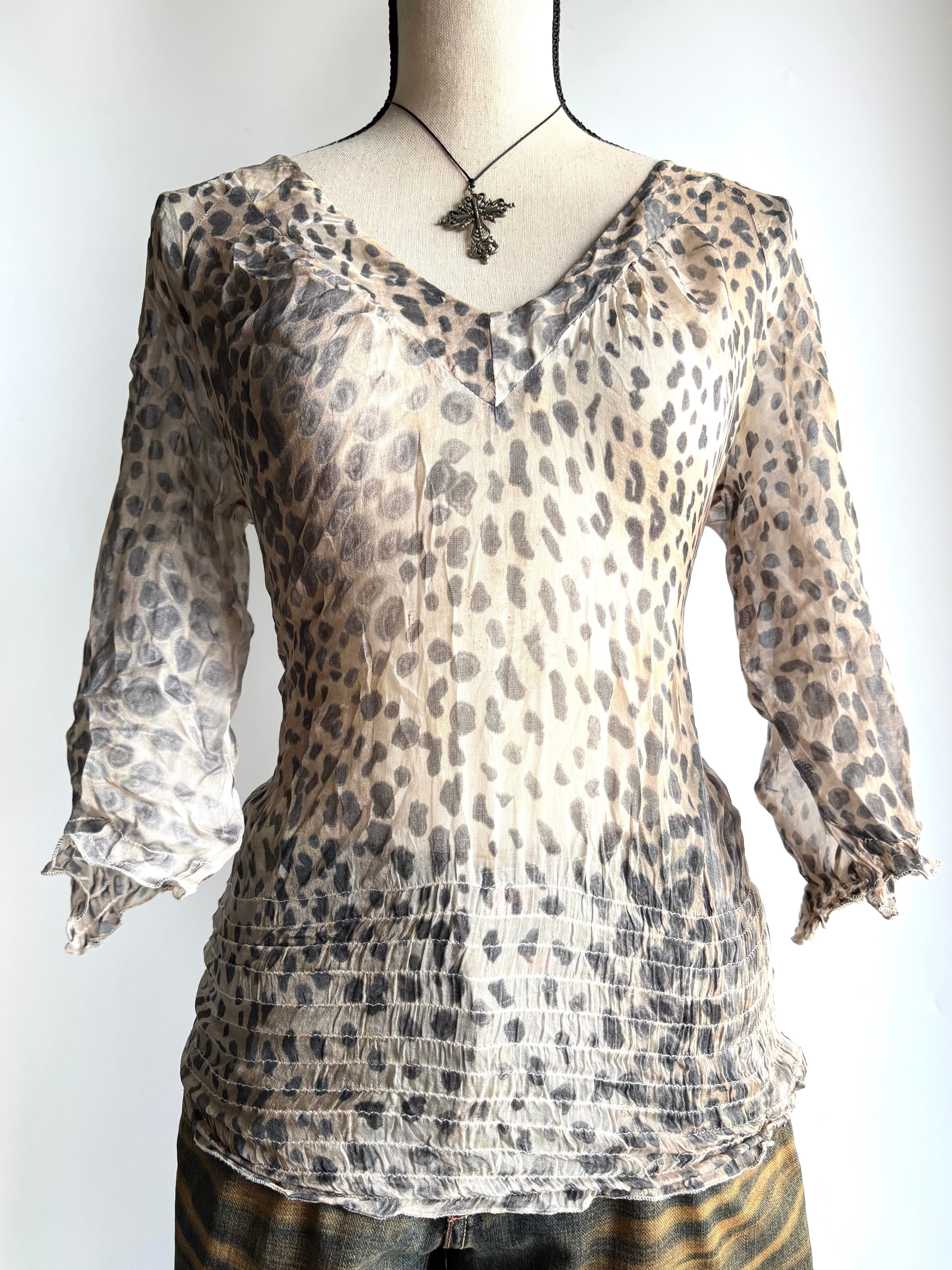 leopard fitted top