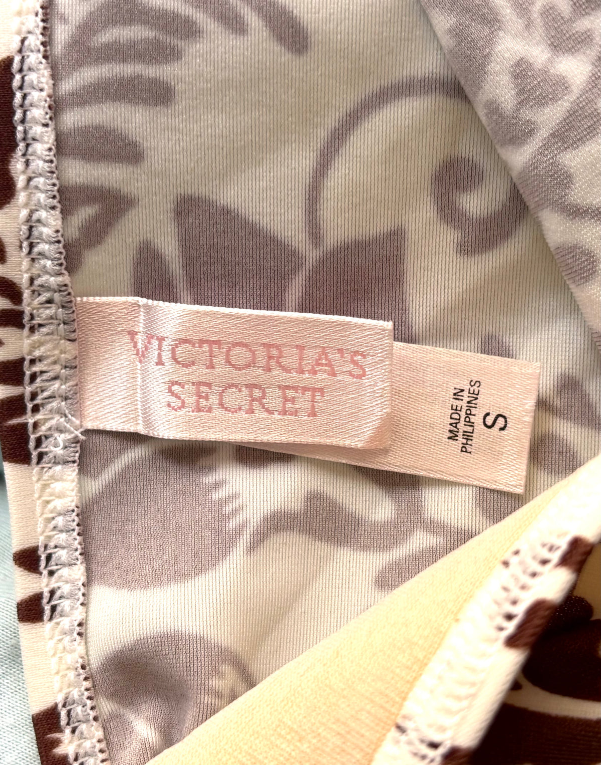 2000s Victoria’s Secret top