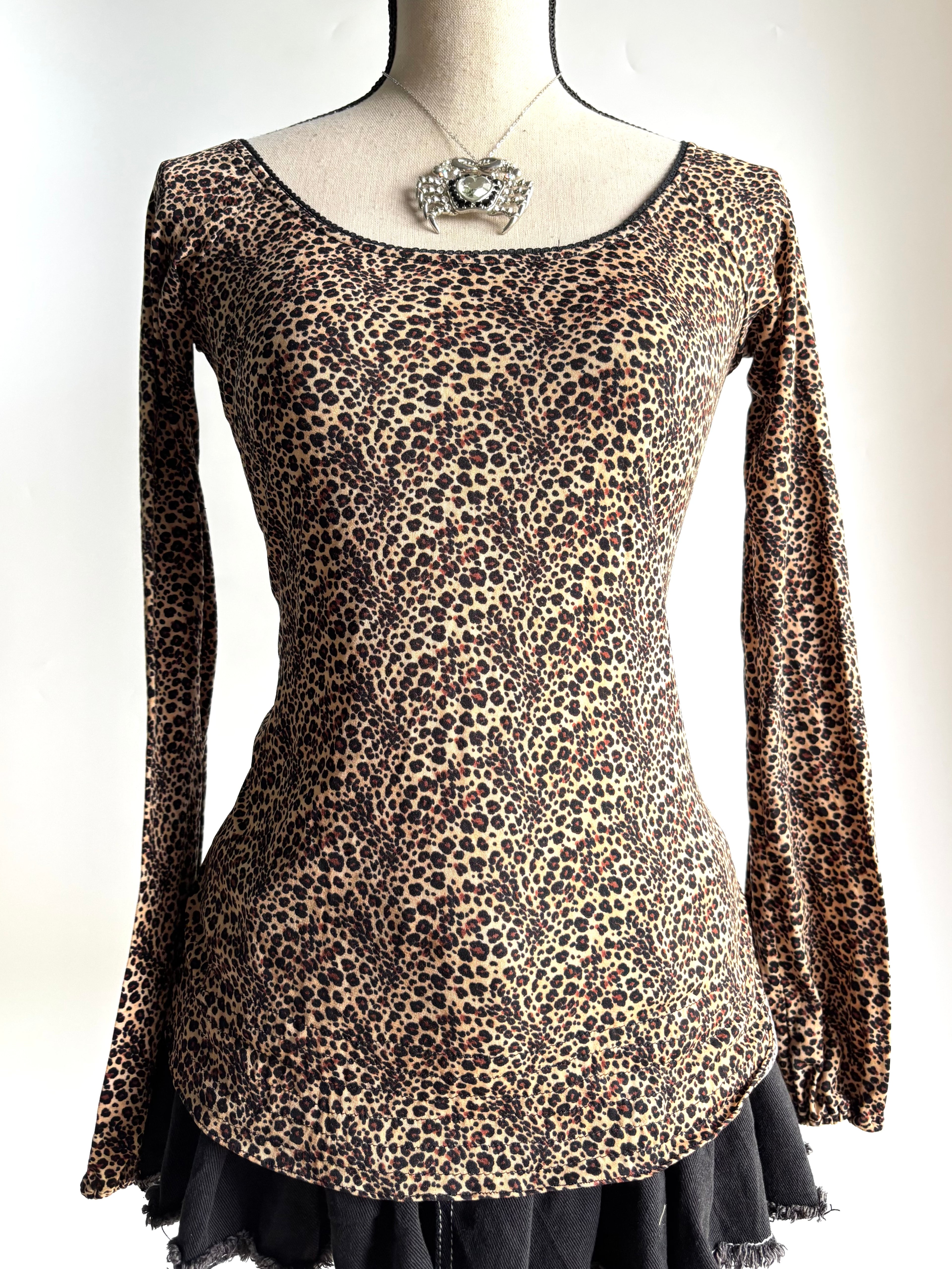 Leopard top