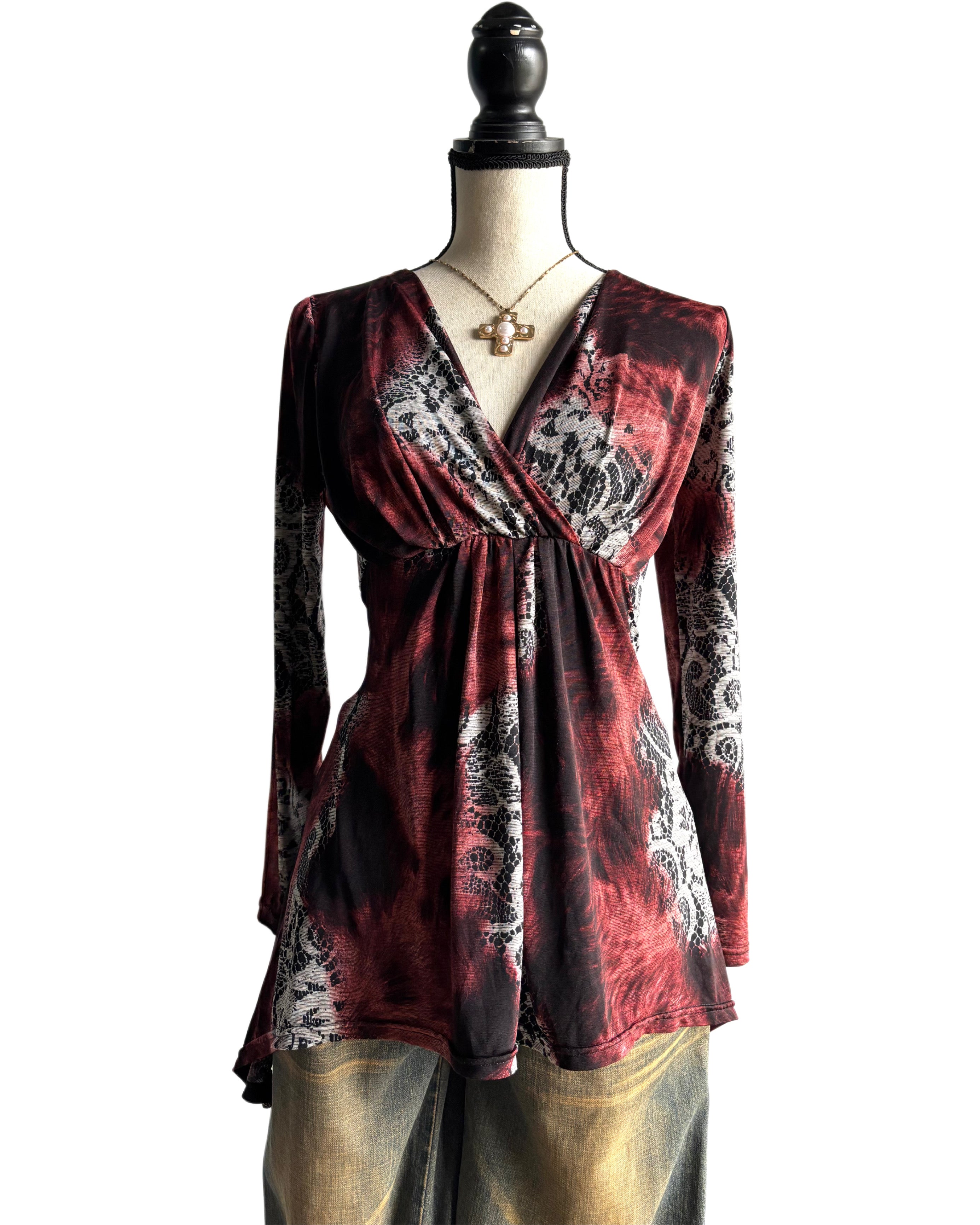 Desi asymmetrical top