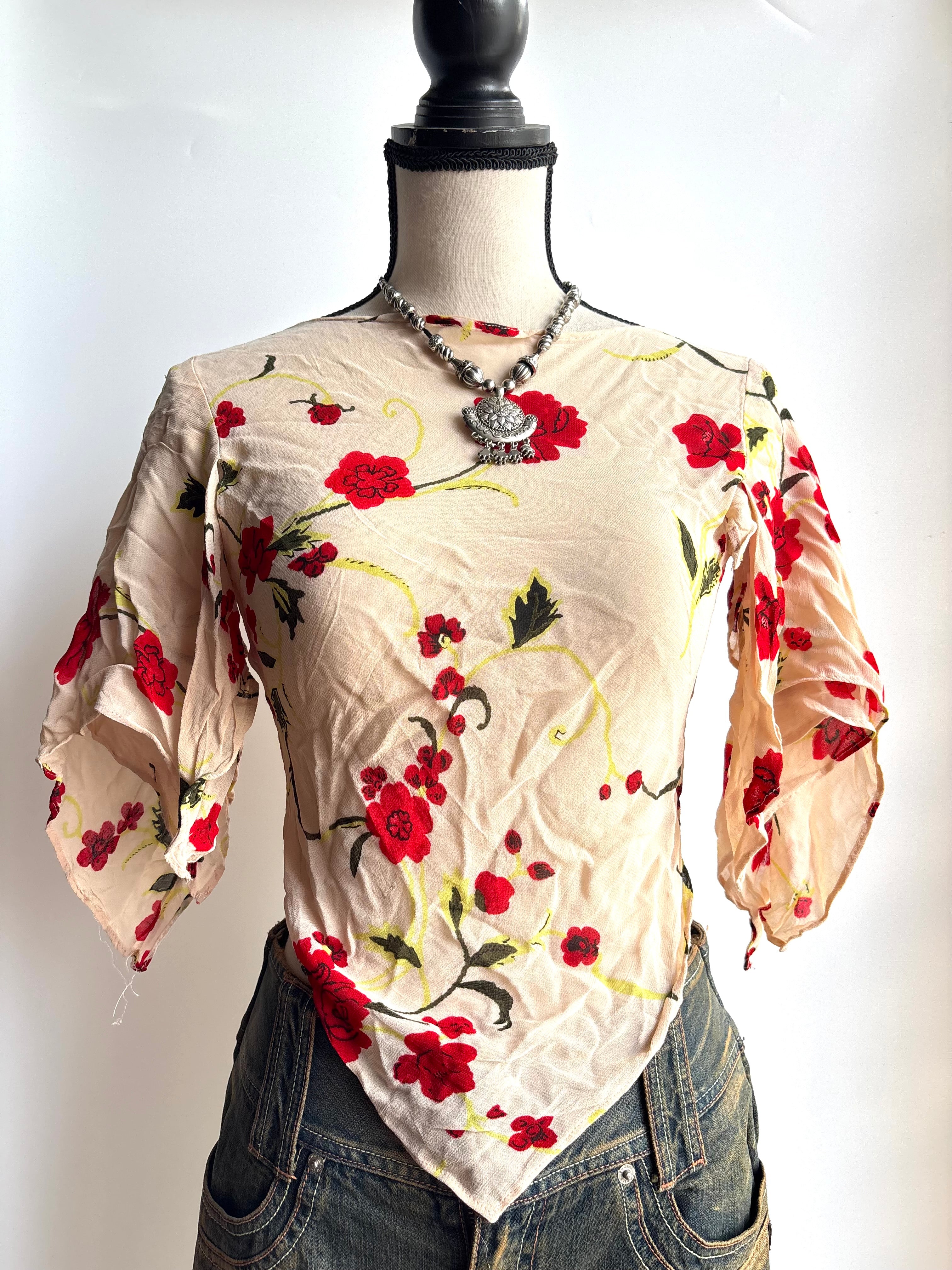 y2k style fitted top