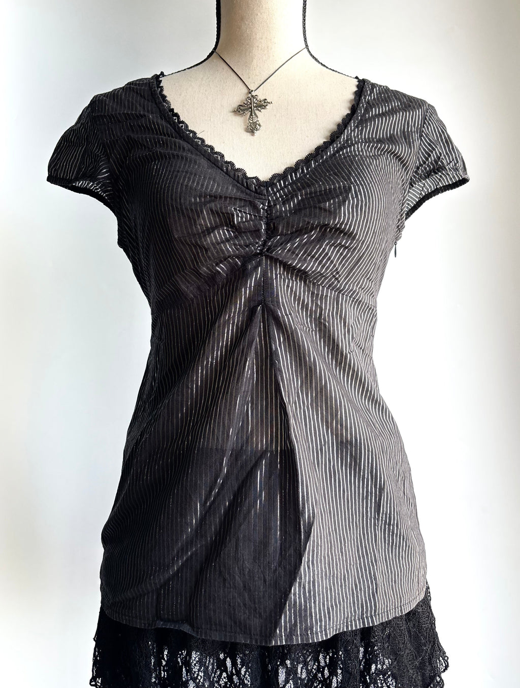 gothic fitted top