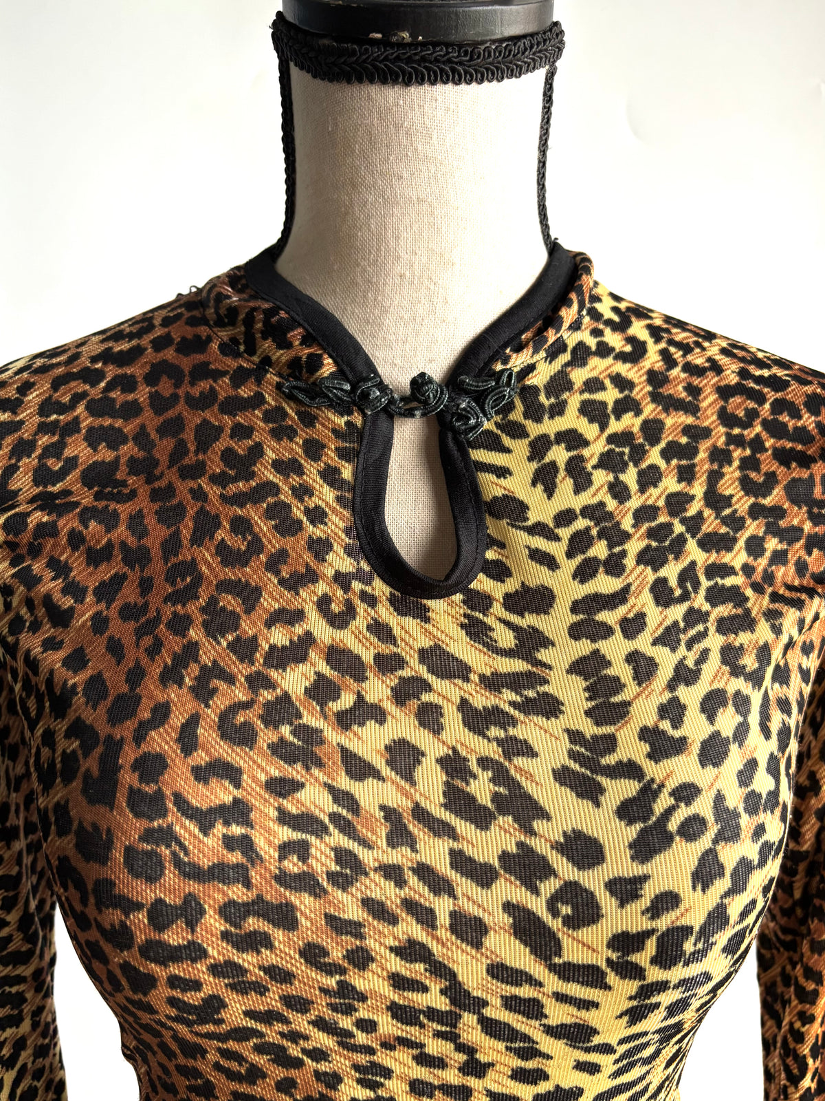 leopard fitted top