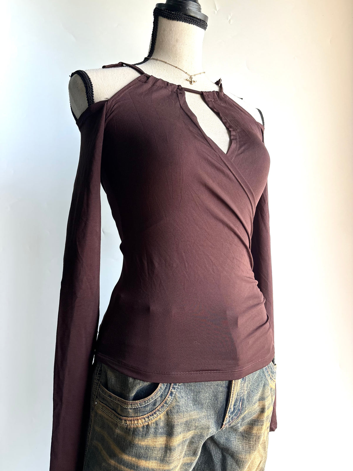 Brown fitted top