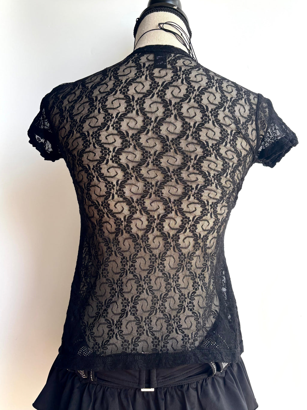 Mesh tie up top