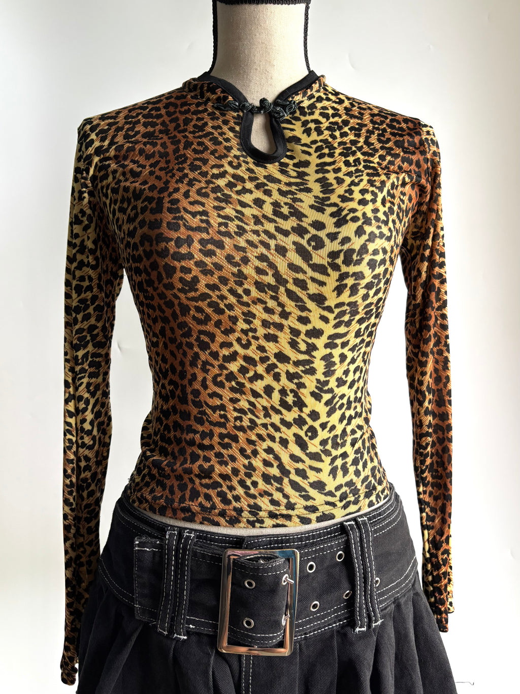 leopard fitted top