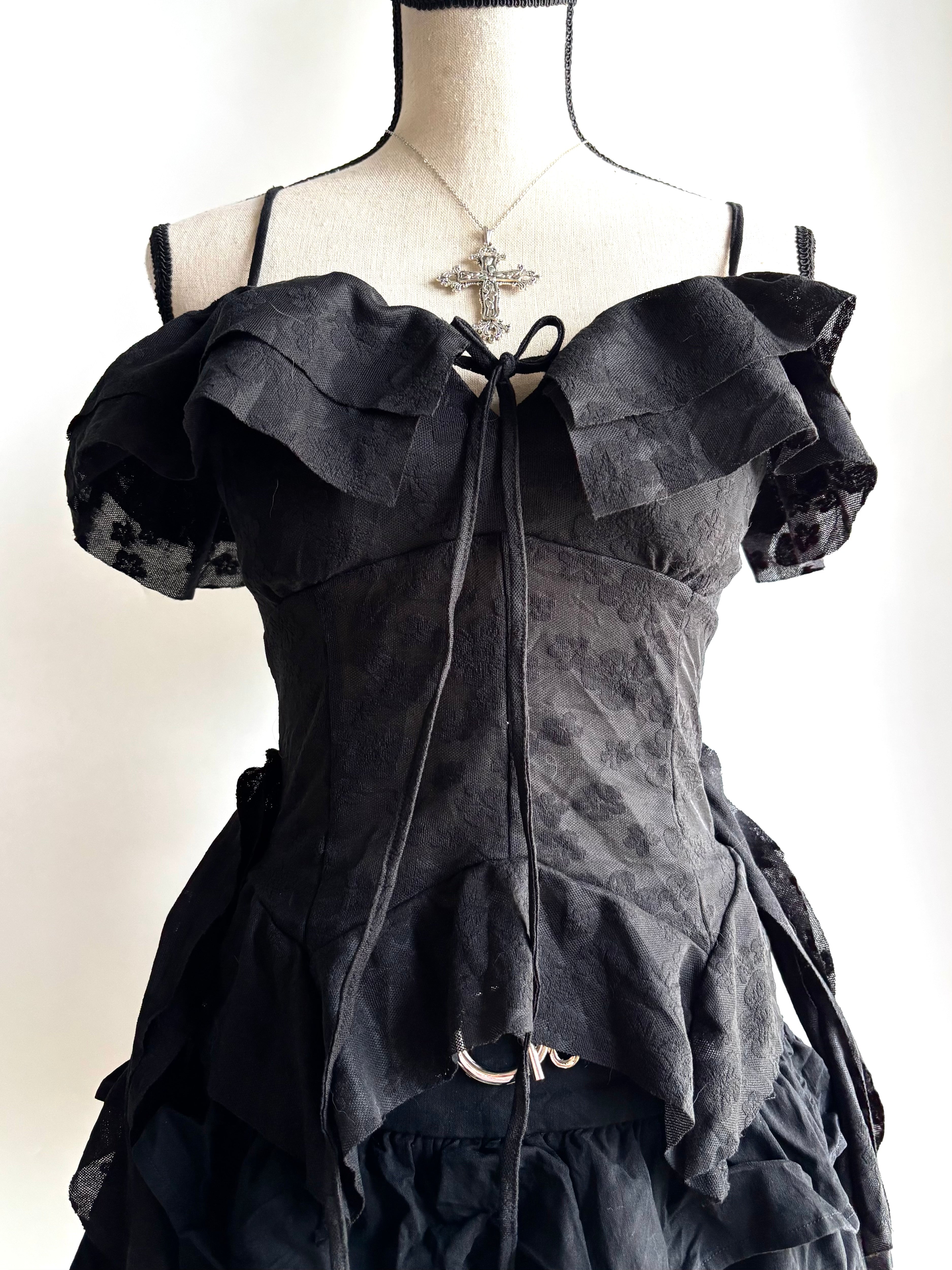 grunge style top