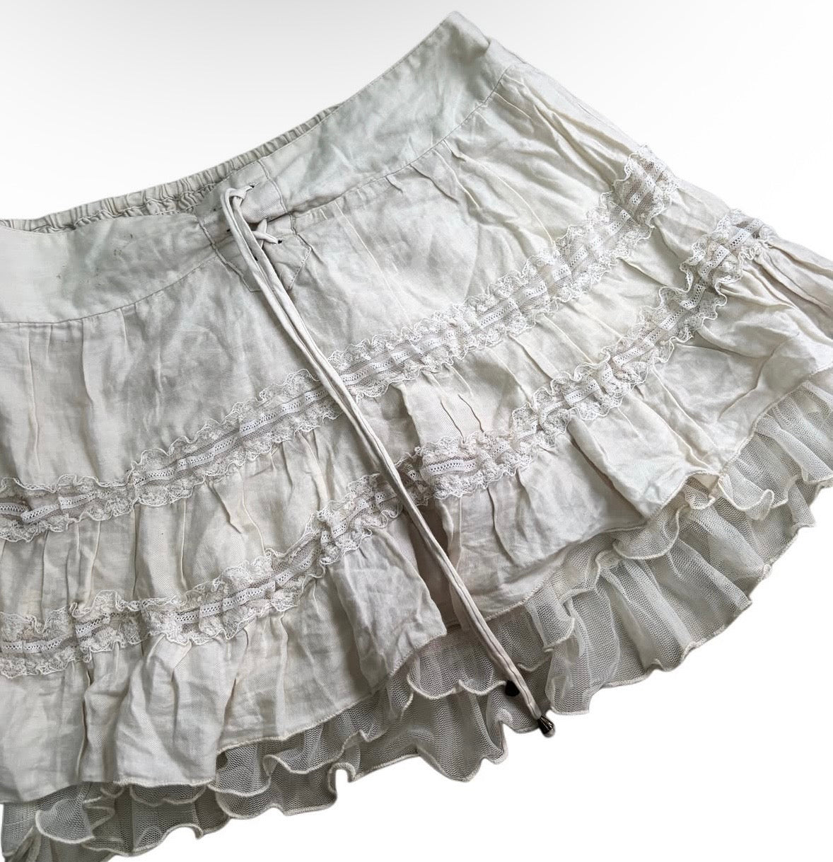 angel ruffle skirt
