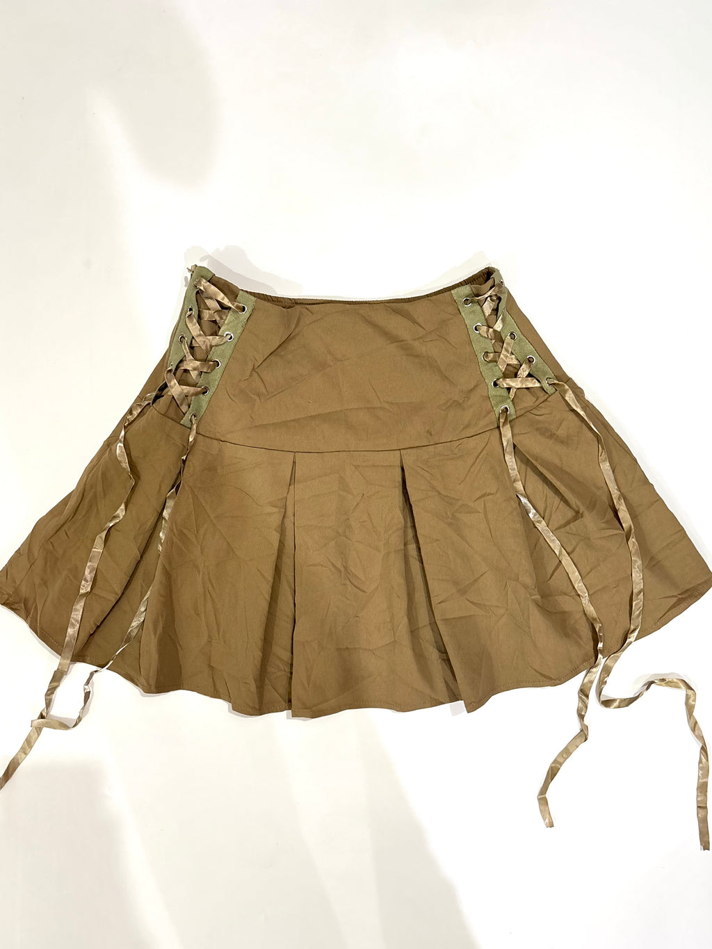 y2k beige skirt