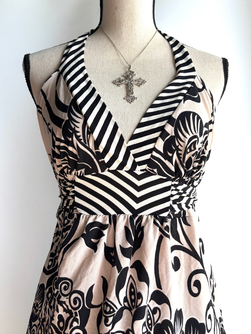 Halter neck fitted top