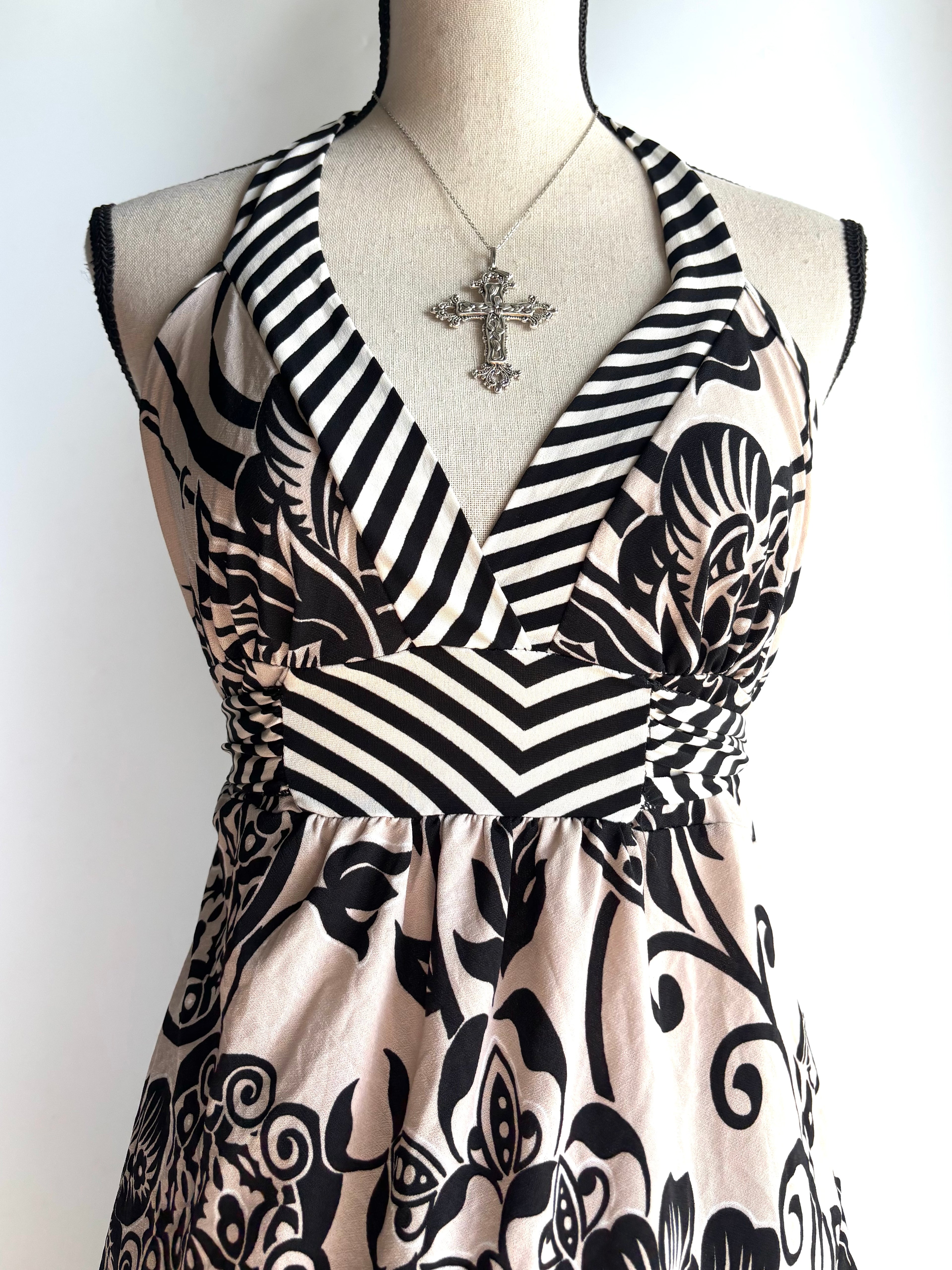 Halter neck fitted top